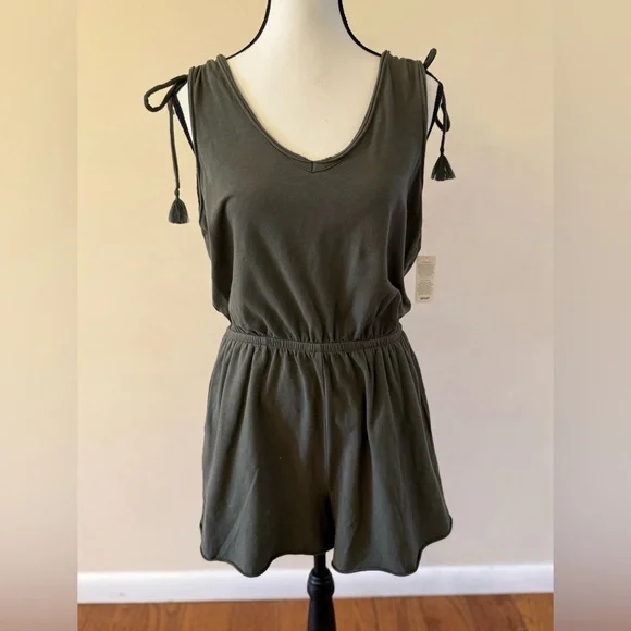 Aerie Women's Green Playsuit Romper Size Medium - Picture 2 of 8